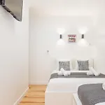 - Sabino De Sousa 1 Andar Homestay