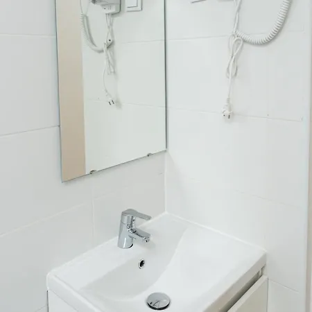 - Sabino De Sousa 1 Andar Homestay *
